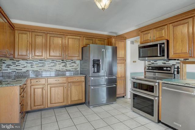 722 MAHANTANGO DRIVE, Chambersburg, PA 17202