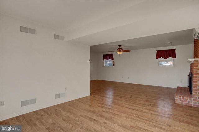 722 MAHANTANGO DRIVE, Chambersburg, PA 17202