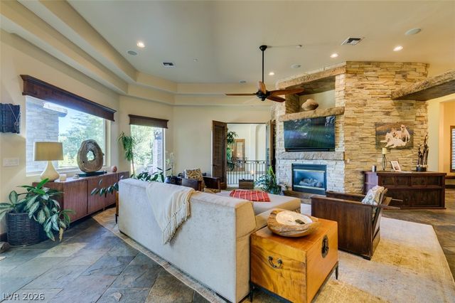 549 Regents Gate Drive, Henderson, NV 89012
