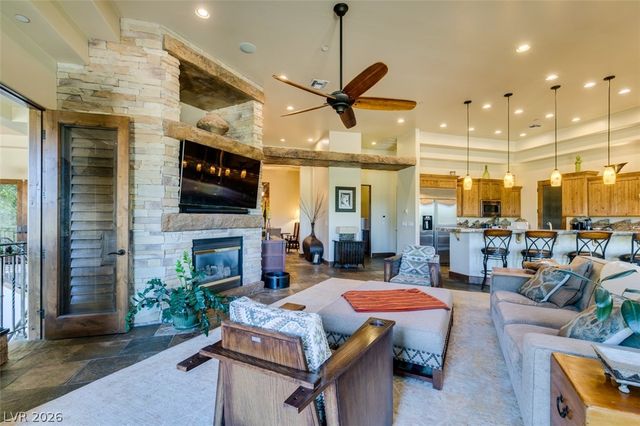 549 Regents Gate Drive, Henderson, NV 89012