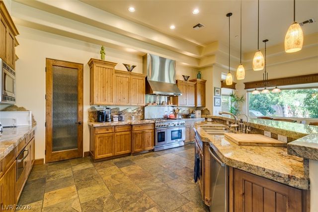 549 Regents Gate Drive, Henderson, NV 89012
