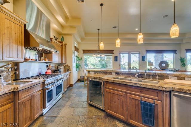 549 Regents Gate Drive, Henderson, NV 89012