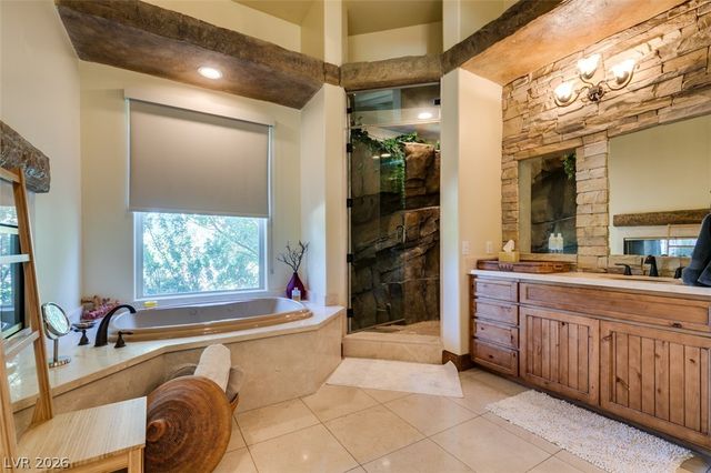 549 Regents Gate Drive, Henderson, NV 89012