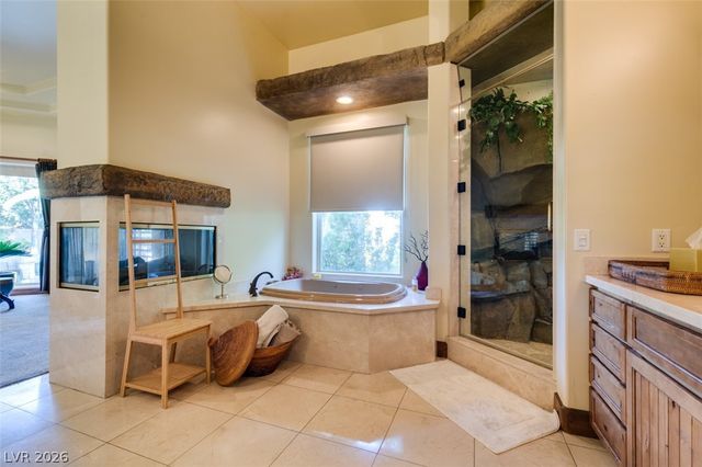 549 Regents Gate Drive, Henderson, NV 89012