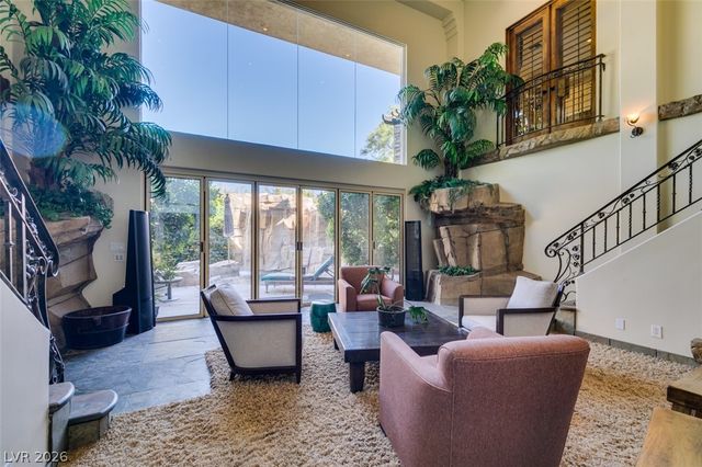 549 Regents Gate Drive, Henderson, NV 89012