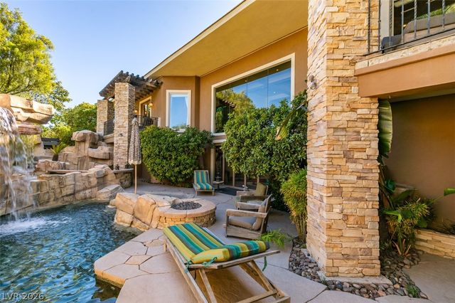 549 Regents Gate Drive, Henderson, NV 89012