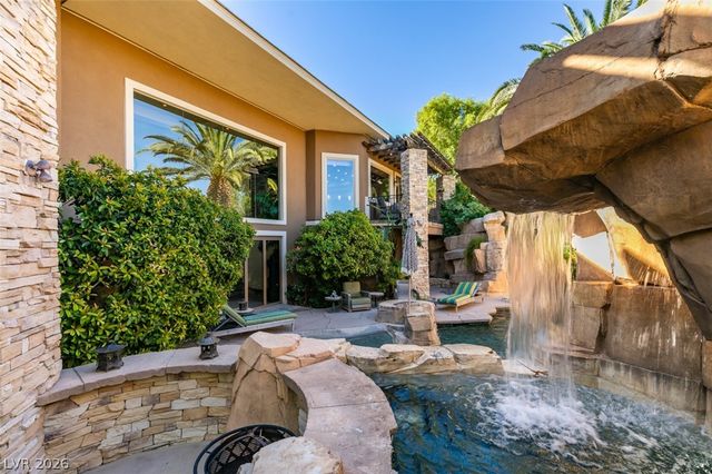 549 Regents Gate Drive, Henderson, NV 89012