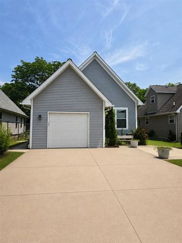 1443 16th Street, Detroit, MI 48216