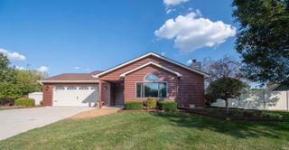 210 Knoll Ridge Boulevard, Kendallville, IN 46755