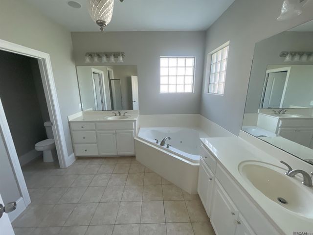 7124 Chablis Ave, Baton Rouge, LA 70811