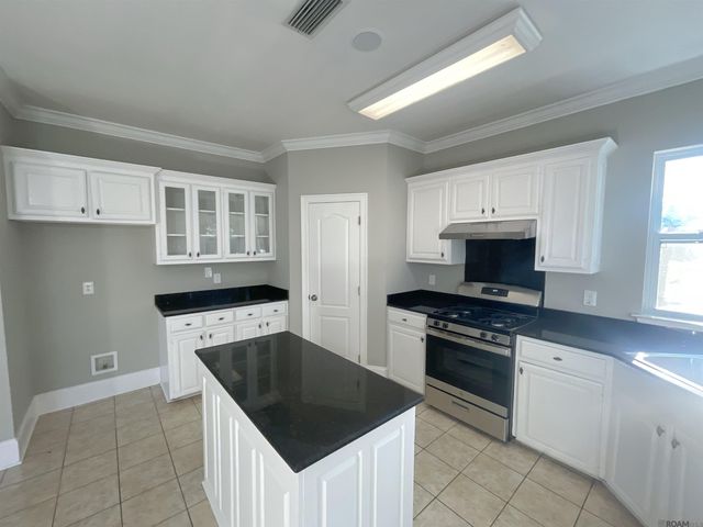7124 Chablis Ave, Baton Rouge, LA 70811