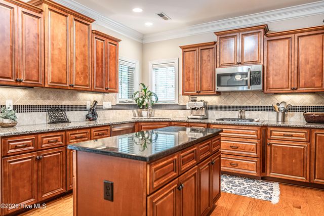 155 Hadley Court, Southern Pines, NC 28387