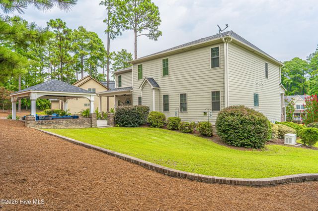 155 Hadley Court, Southern Pines, NC 28387
