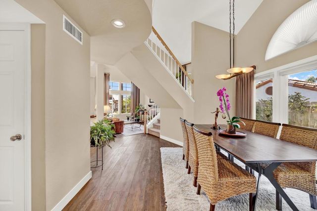 5071 Nighthawk Way, Oceanside, CA 92056