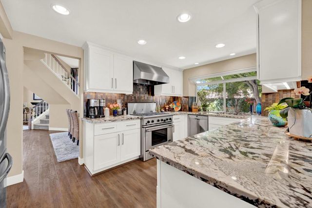 5071 Nighthawk Way, Oceanside, CA 92056