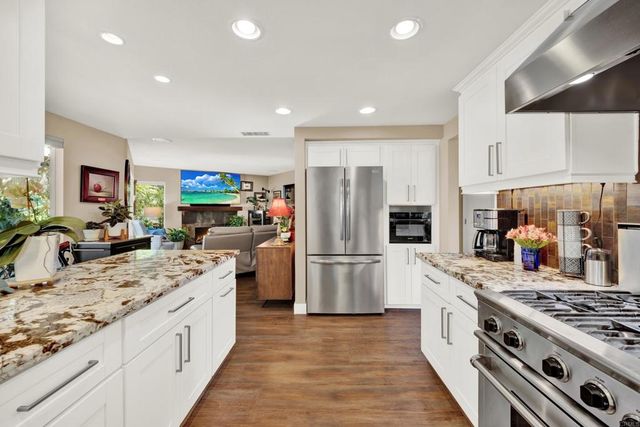 5071 Nighthawk Way, Oceanside, CA 92056