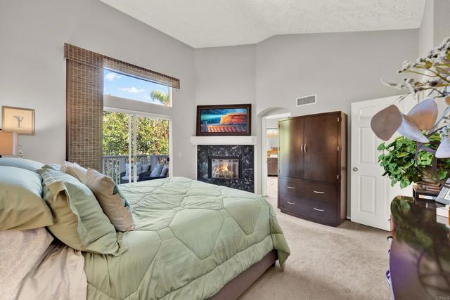 5071 Nighthawk Way, Oceanside, CA 92056