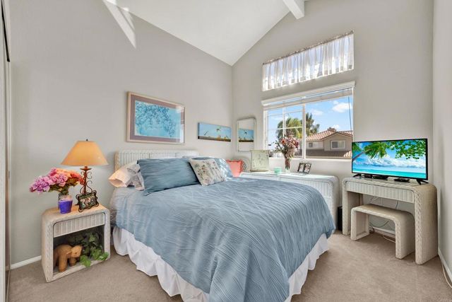 5071 Nighthawk Way, Oceanside, CA 92056