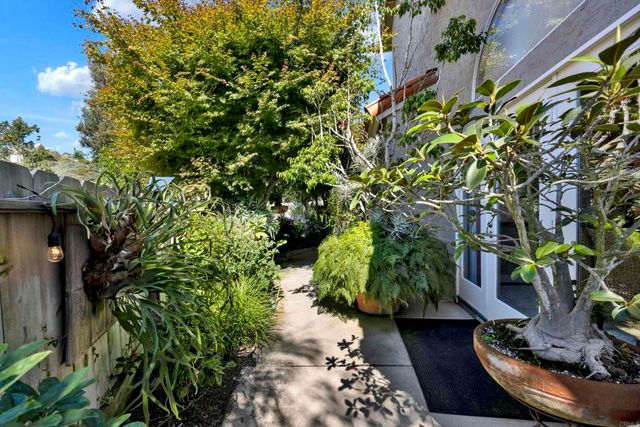 5071 Nighthawk Way, Oceanside, CA 92056