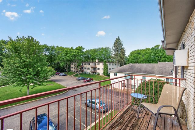 240 Wentworth Avenue W 306, West Saint Paul, MN 55118