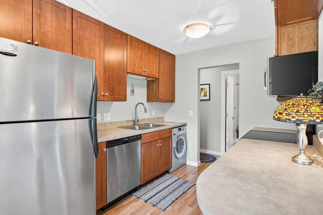 240 Wentworth Avenue W 306, West Saint Paul, MN 55118