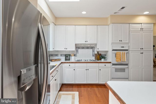 2415 BRIGHTON PL, Jeffersonton, VA 22724