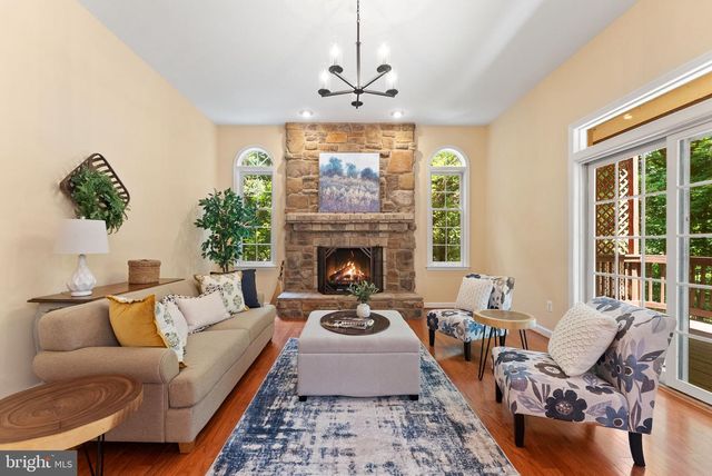 2415 BRIGHTON PL, Jeffersonton, VA 22724