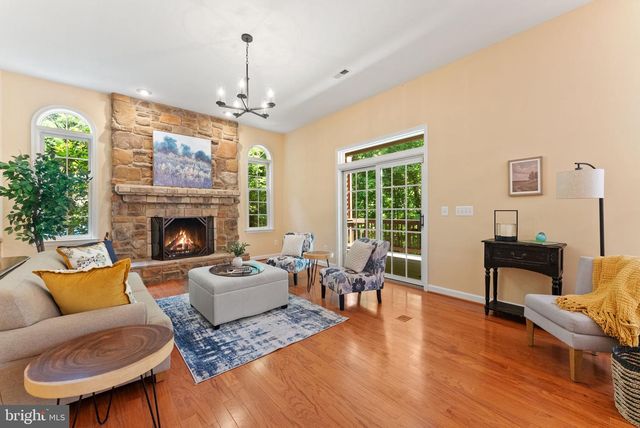 2415 BRIGHTON PL, Jeffersonton, VA 22724