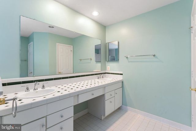 2415 BRIGHTON PL, Jeffersonton, VA 22724