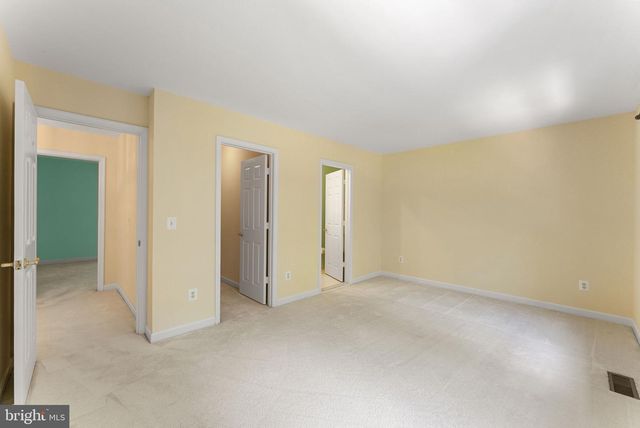 2415 BRIGHTON PL, Jeffersonton, VA 22724