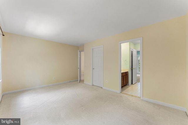 2415 BRIGHTON PL, Jeffersonton, VA 22724