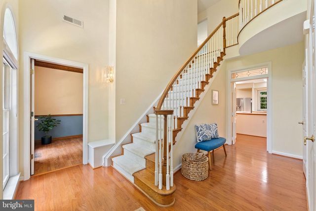 2415 BRIGHTON PL, Jeffersonton, VA 22724