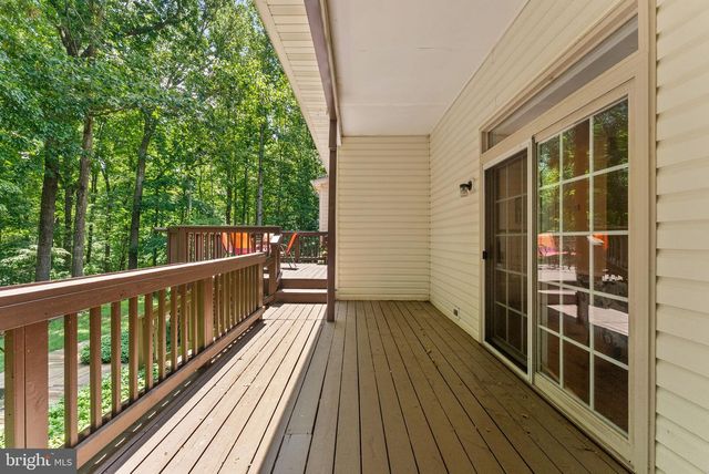 2415 BRIGHTON PL, Jeffersonton, VA 22724