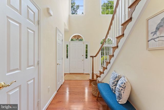 2415 BRIGHTON PL, Jeffersonton, VA 22724