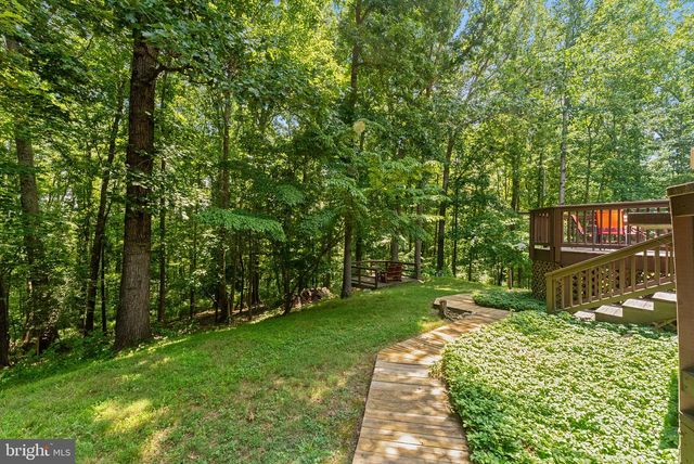 2415 BRIGHTON PL, Jeffersonton, VA 22724