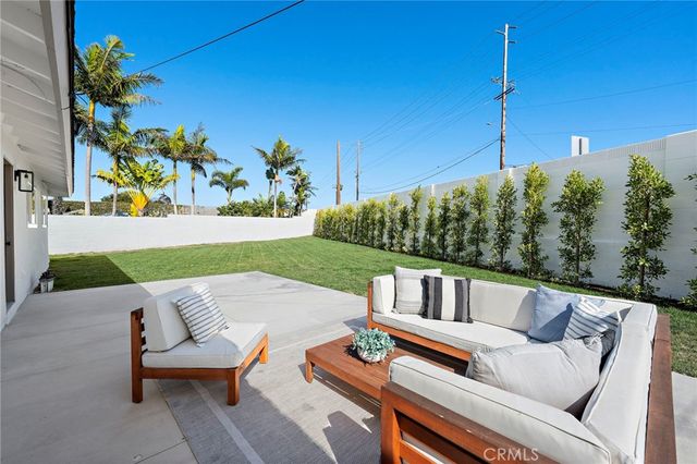 9202 Aloha Drive, Huntington Beach, CA 92646