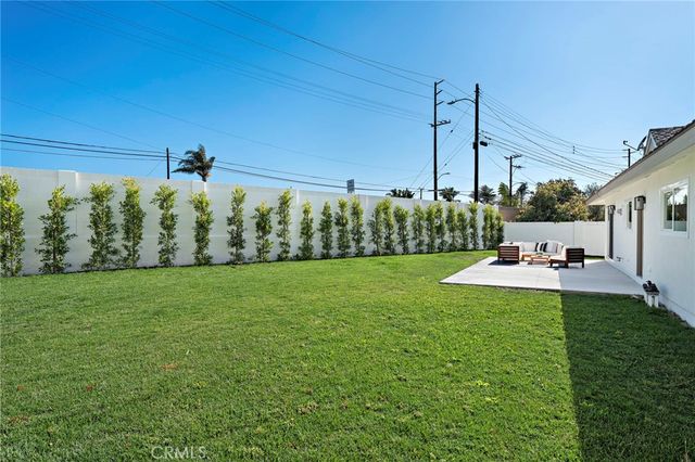 9202 Aloha Drive, Huntington Beach, CA 92646