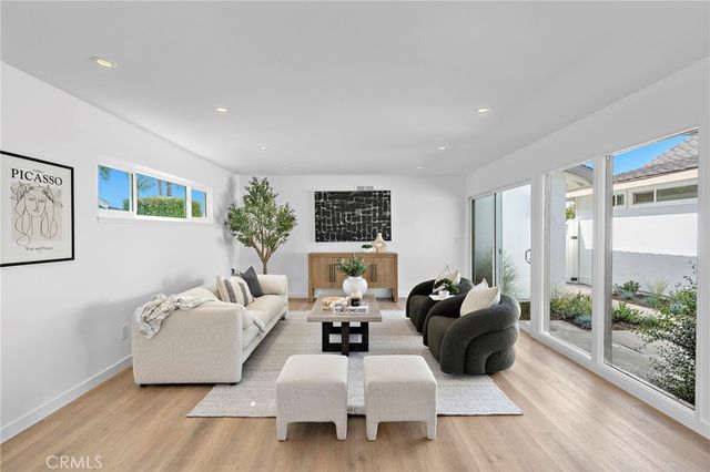 9202 Aloha Drive, Huntington Beach, CA 92646