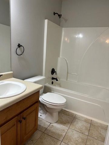 8905 Spring Grove N, Mobile, AL 36695