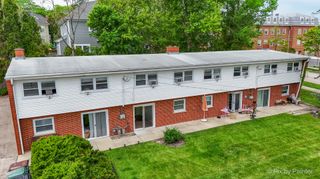 327 E Lake Street -, Barrington, IL 60010