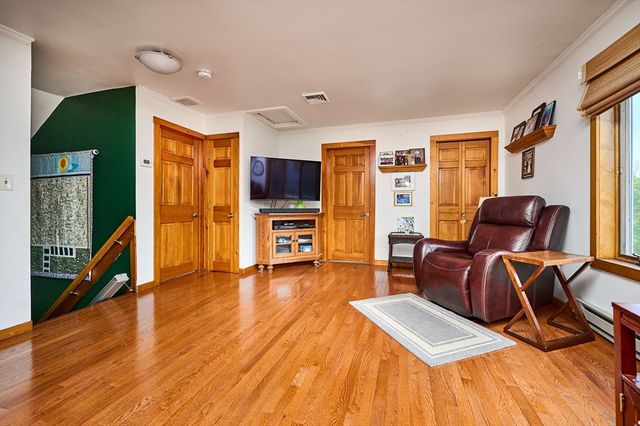 345 Ireland St, Chesterfield, MA 01084