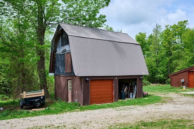 345 Ireland St, Chesterfield, MA 01084