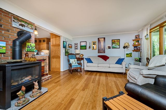 345 Ireland St, Chesterfield, MA 01084