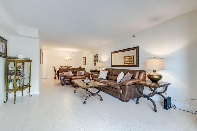 3221 S Ocean Boulevard 704, Highland Beach, FL 33487