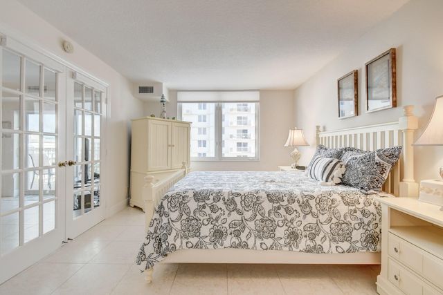 3221 S Ocean Boulevard 704, Highland Beach, FL 33487