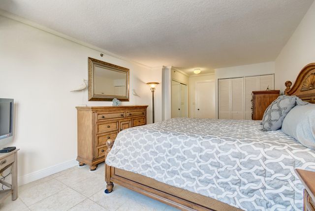 3221 S Ocean Boulevard 704, Highland Beach, FL 33487