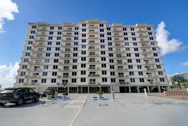 3221 S Ocean Boulevard 704, Highland Beach, FL 33487