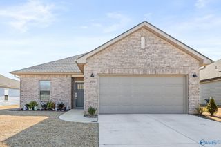 25251 Evanford Drive, Athens, AL 35613