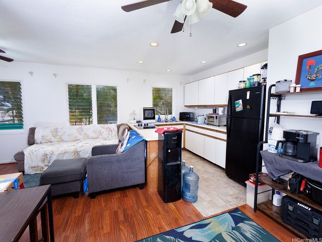 51-450 Kekio Road, Kaaawa, HI 96730