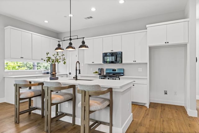 4709 Virginia Avenue 2, Dallas, TX 75204